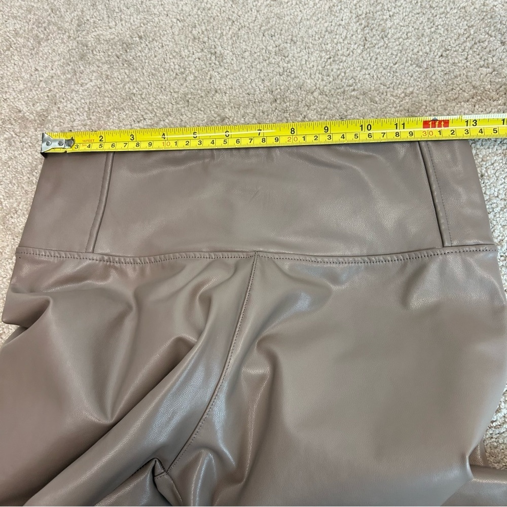 FOREVER 21 Women's Taupe Faux Leather High-Rise Leggings pleather vegan Sz M - Picture 7 of 11